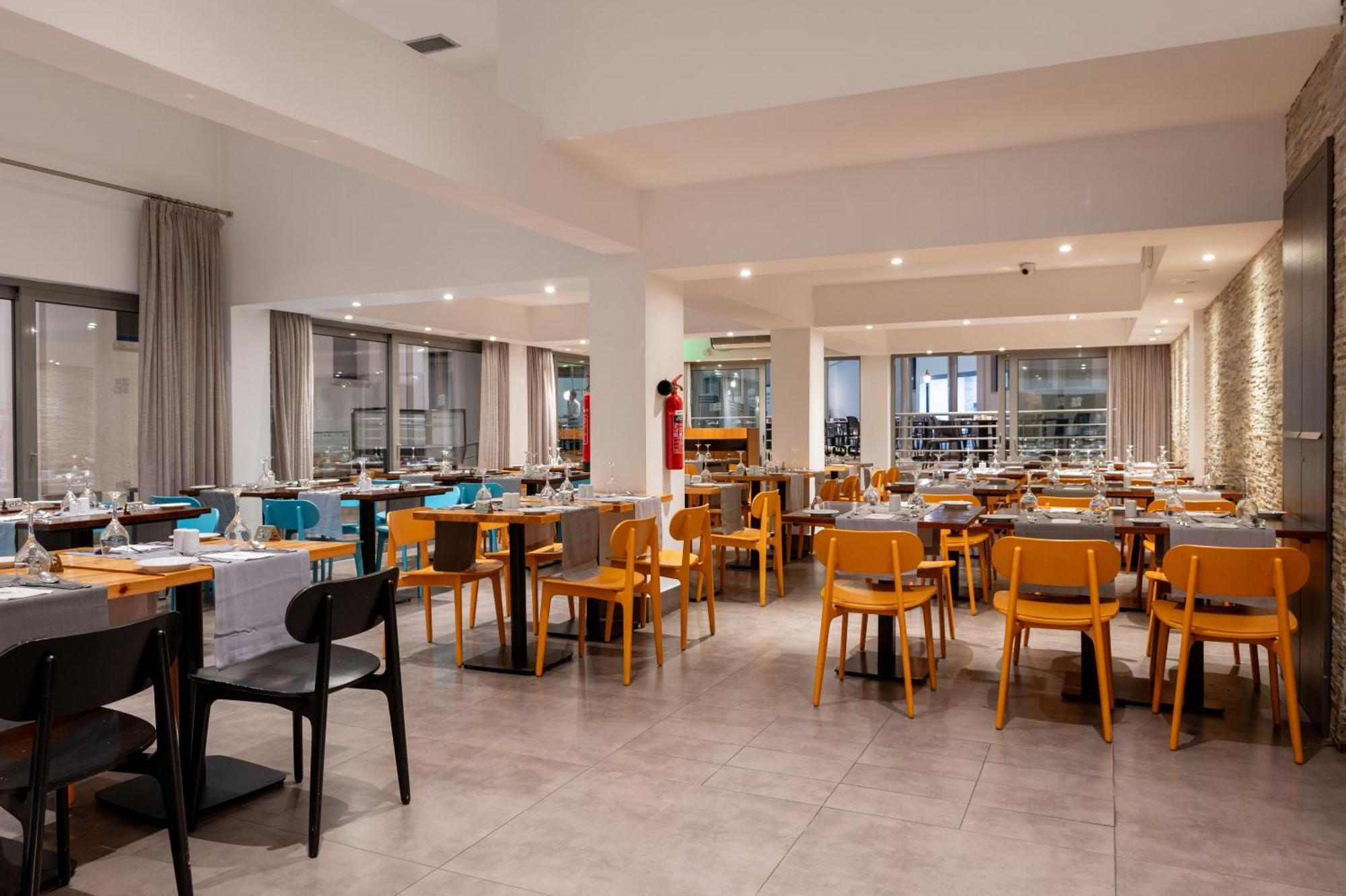 Kefalos Damon Hotel Apartments Paphos Exterior photo
